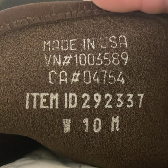 Women’s 10 wide Maine hunting boots - Picture 4 of 5